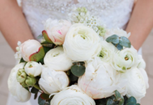 Bouquet de Renoncules : Élégance et Douceur pour Toutes les Occasions