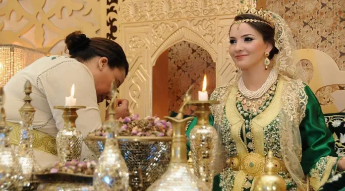 La prestation Negafa : Une touche de glamour et de tradition dans le mariage marocain